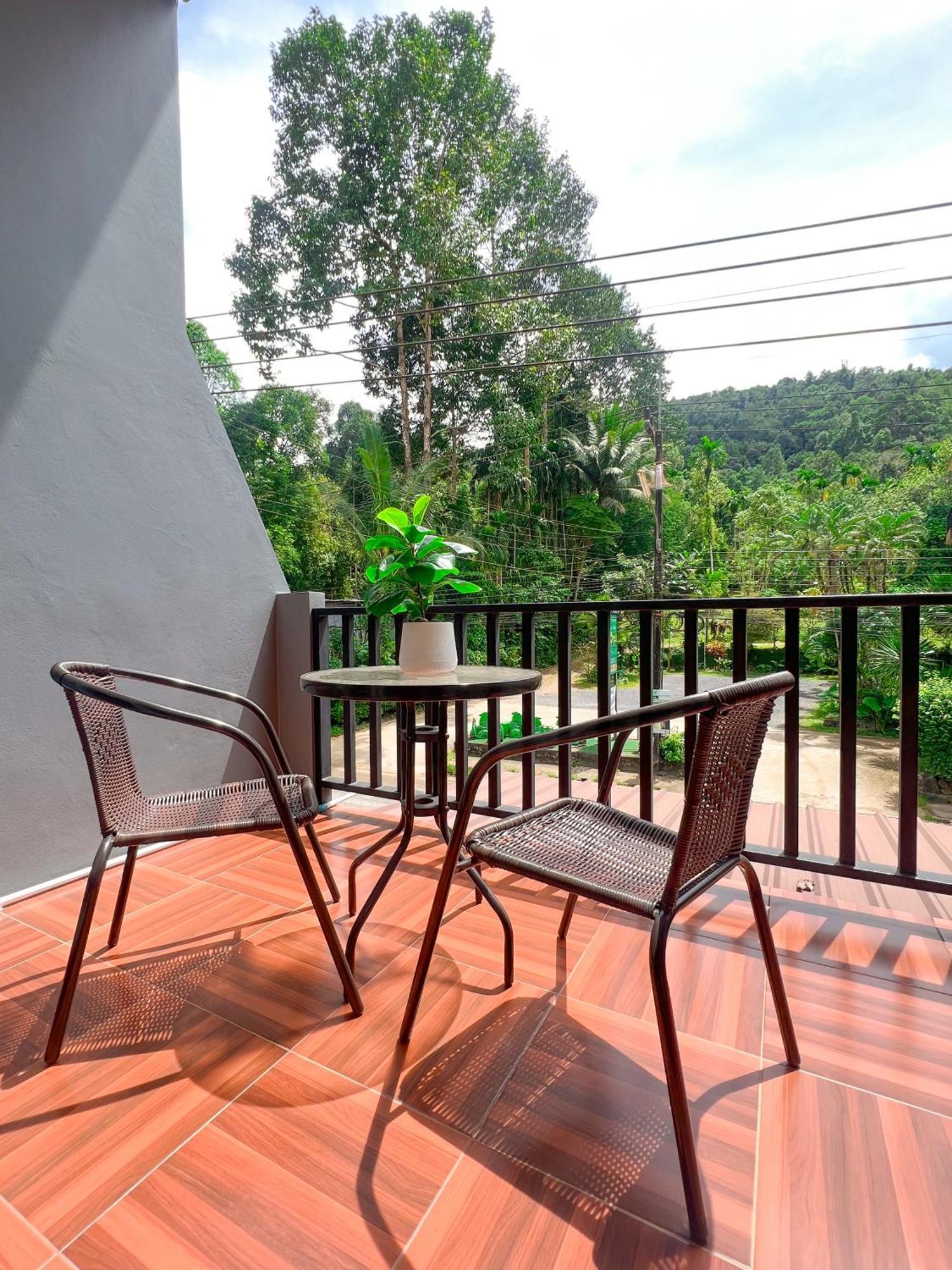 Khao Sok National Park Private Room With Share Bathroom At Little Wild House Khaosok מראה חיצוני תמונה